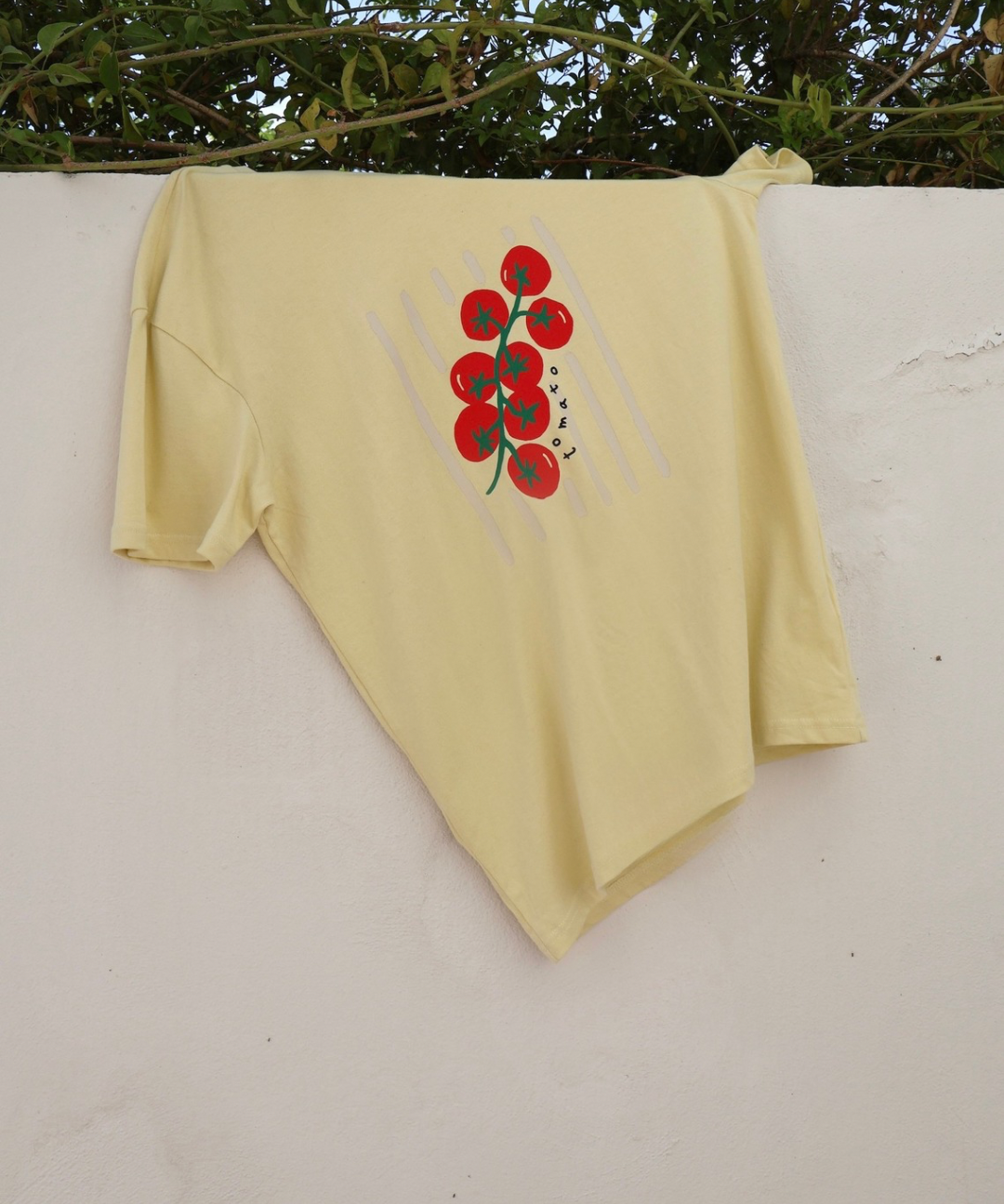 TASTY TOMATO TEE