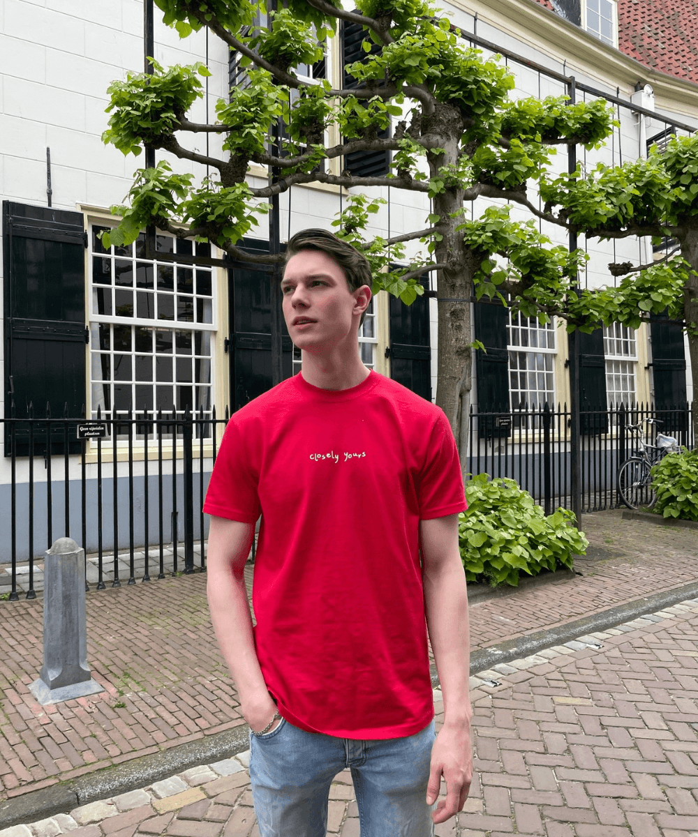 MANIFESTING TEE - Closely yours