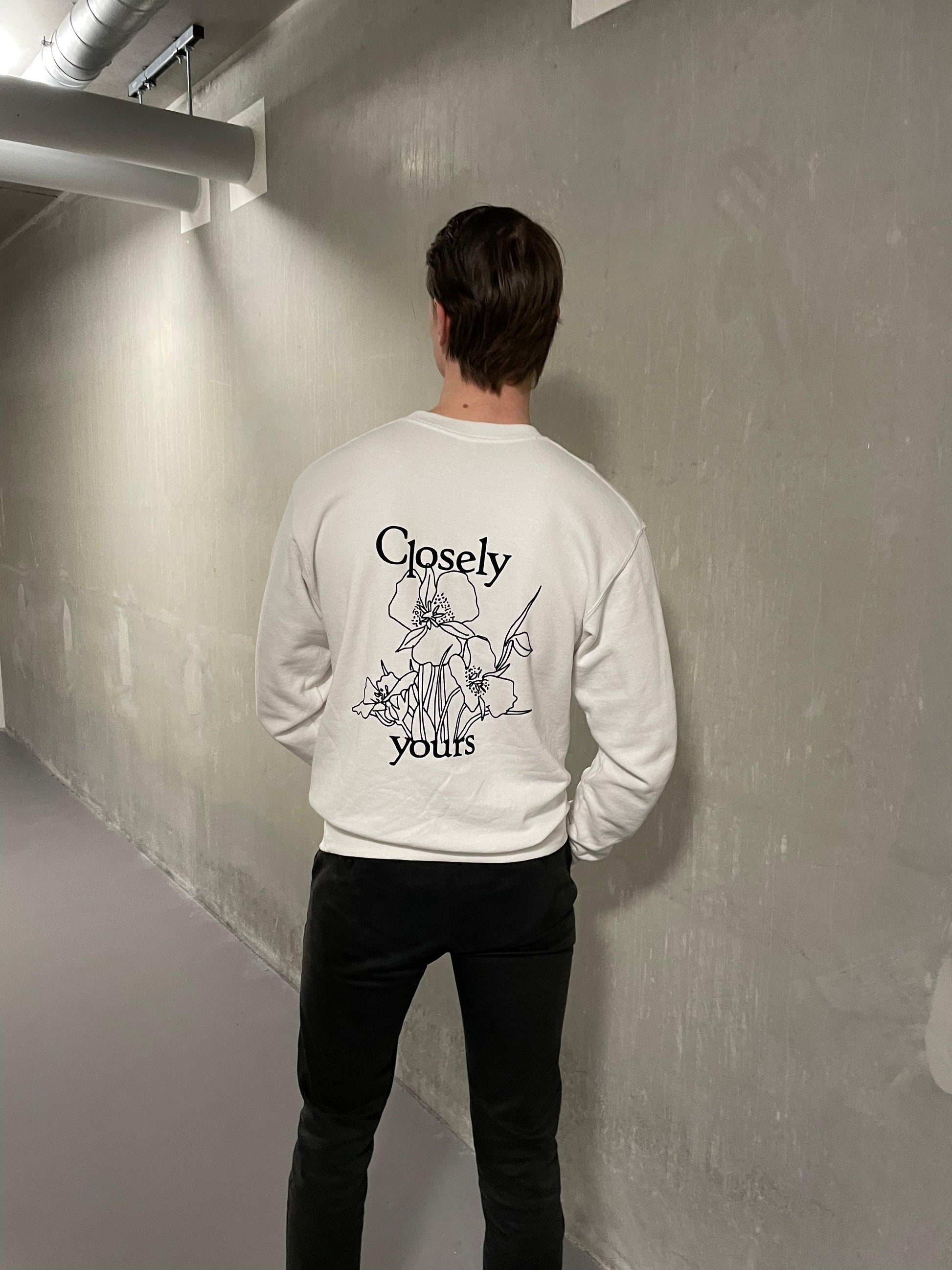 Closely yours Closely yours Sweater BLOOMING SWEATER WHITE -Closely yours-